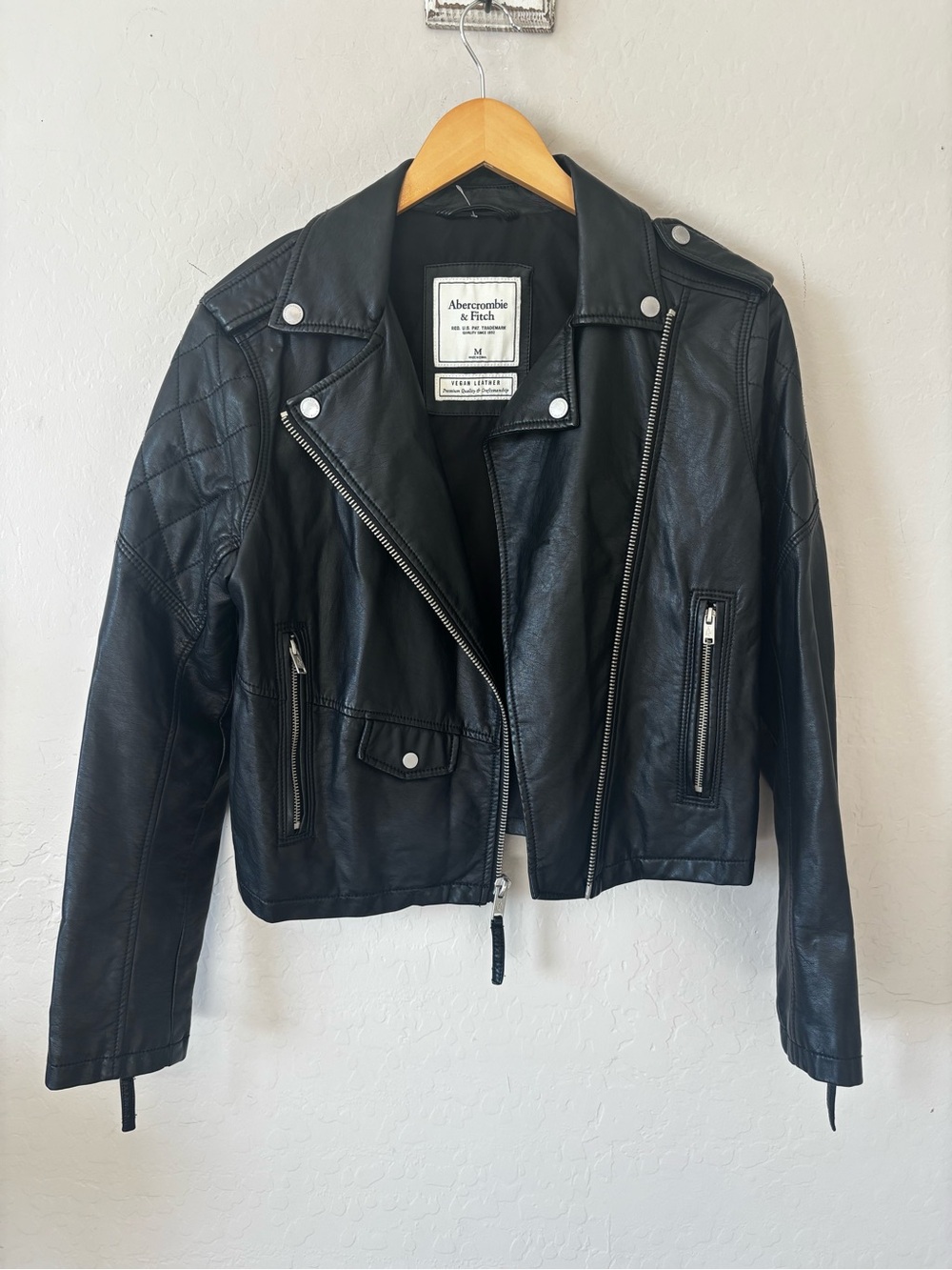 Abercrombie & Fitch Black Quilted-Shoulder Vegan Leather Moto Jacket - Picture 2 of 9